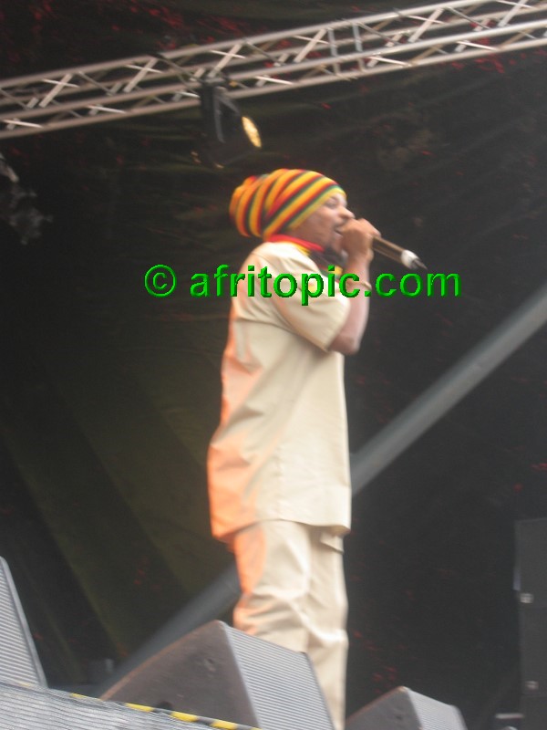 ../Images/Summerjam2005_4 125.jpg